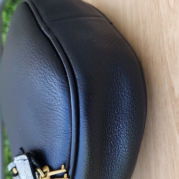 J. Crew Black circle bag in Italian leather with initials with Lock and keys - Picture 9 of 15